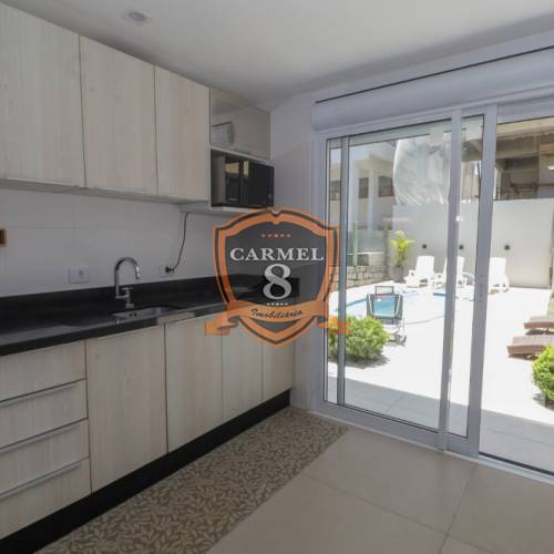 Linda casa com Piscina Mariscal