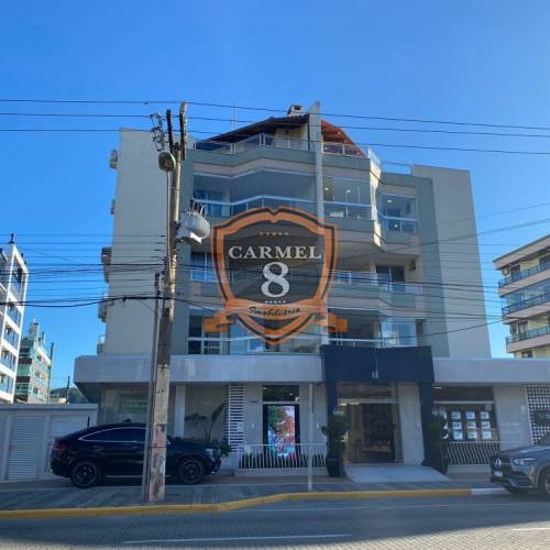Maravilhosa cobertura com vista mar