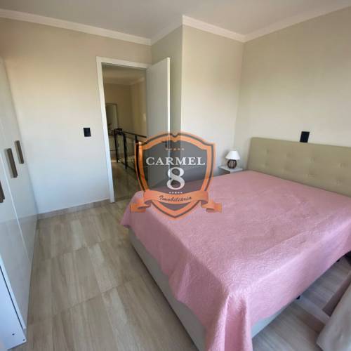 Confortavel sobrado 2 quartos Canto Grande