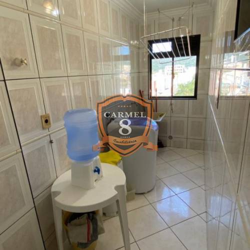 Excelente apartamento na avenida de Bombas.