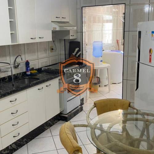 Excelente apartamento na avenida de Bombas.