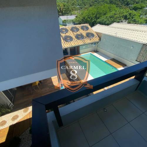 Casa com piscina - 05 Dormitrios - 13 Pessoas