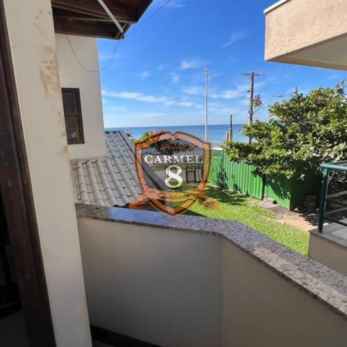 Maravilhosa casa frente mar praia de Bombas