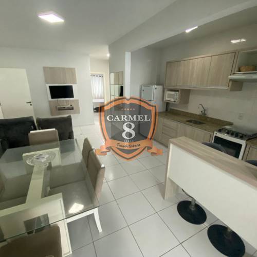 APARTAMENTO NO CENTRO DE BOMBINHAS - 70M DO MAR