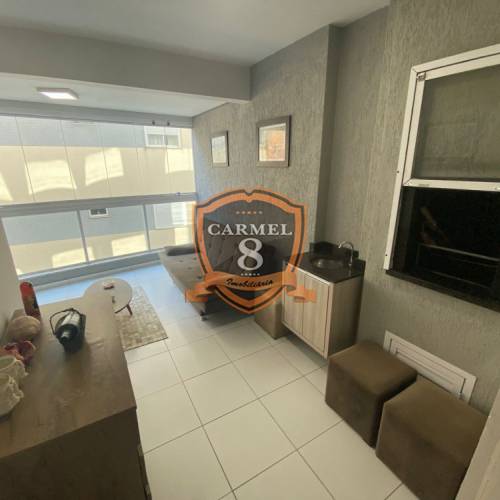 APARTAMENTO NO CENTRO DE BOMBINHAS - 70M DO MAR