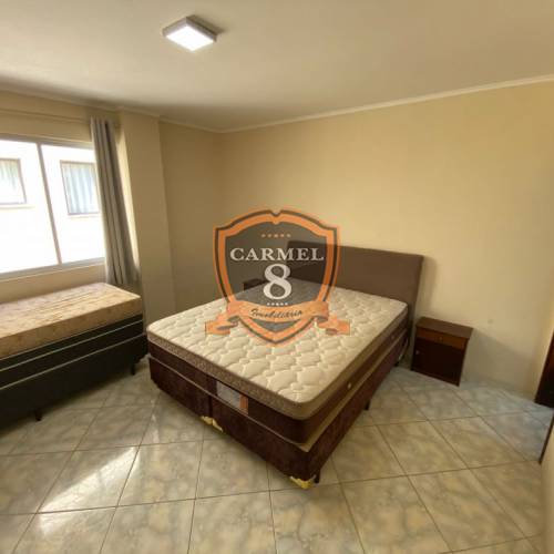 Apartamento na avenida  03 dormitrios