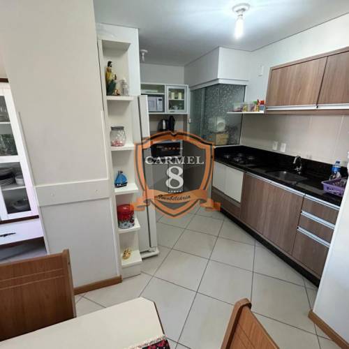 APARTAMENTO EM BOMBAS - 300m DO MAR - 02 QUARTOS