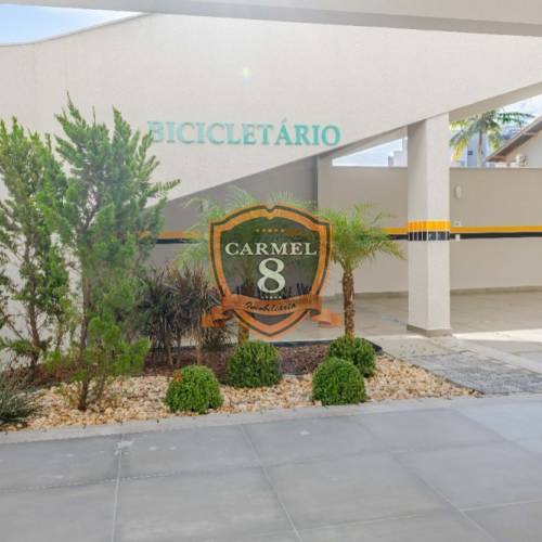 Apartamentos 2 suítes Praia de Mariscal pronto par