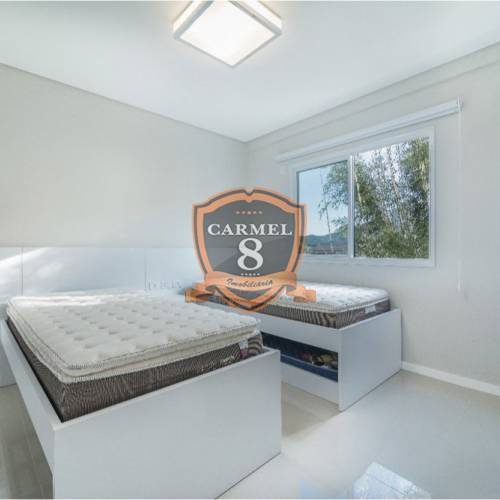 Praia de Mariscal - 03 suítes  alto padrão