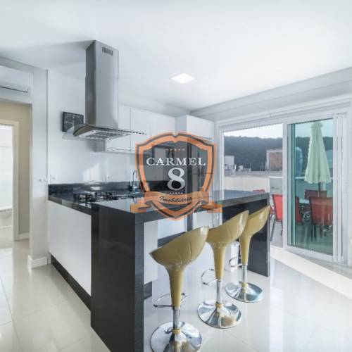 Praia de Mariscal - 03 suítes  alto padrão