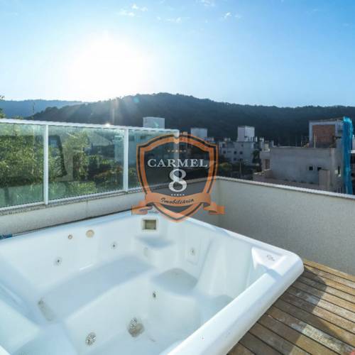 Praia de Mariscal - 03 suítes  alto padrão