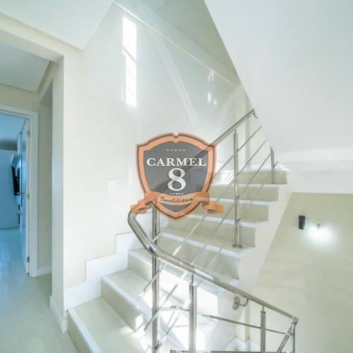 Casa vista mar Zimbros Bombinhas