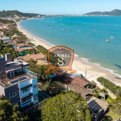 Casa vista mar Zimbros Bombinhas