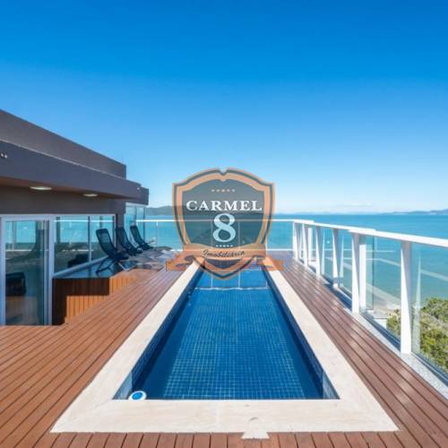 Casa vista mar Zimbros Bombinhas