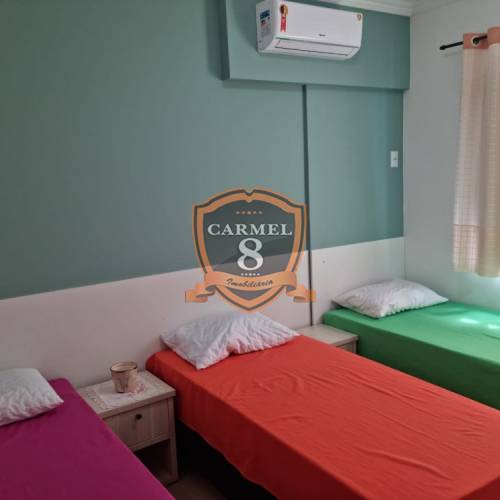 Aptos 2 quartos em residencial com piscina San Vic