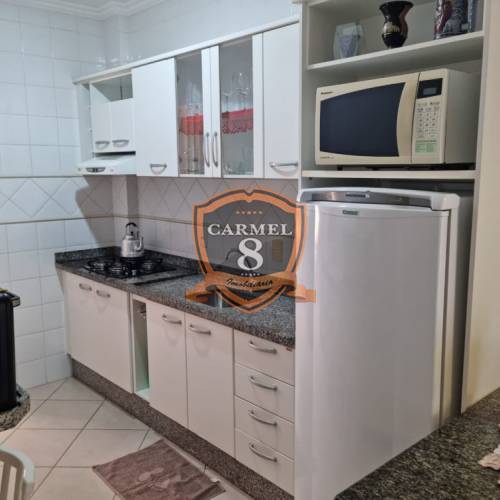 Aptos 2 quartos em residencial com piscina San Vic