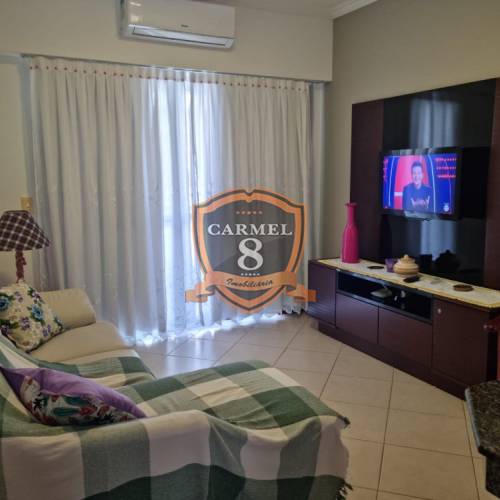 Aptos 2 quartos em residencial com piscina San Vic