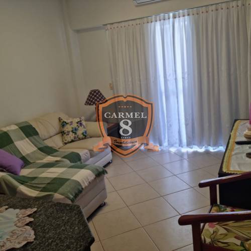 Aptos 2 quartos em residencial com piscina San Vic