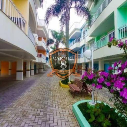 Aptos 2 quartos em residencial com piscina San Vic