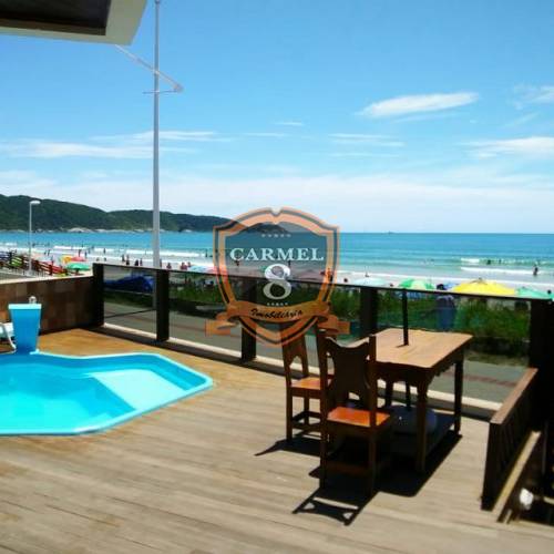 Maravilhosa Casa beira mar com 5 sutes