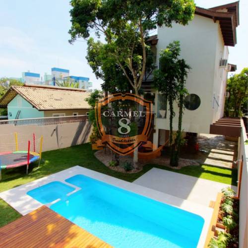 Casa  200m da praia de Mariscal