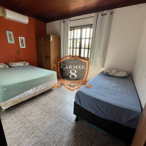 Casa com piscina acomodaes para 12 pessoas 