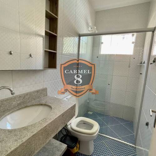 Linda casa com piscina para 13 pessoas.