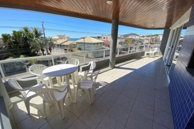 Amplo apto na avenida com vista mar