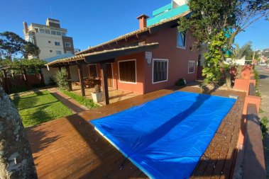 Praia de Bombas - Excelente casa COM PISCINA 03 d