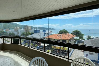 Vista mar- 03 Dormitórios - 20m da praia de Bombas