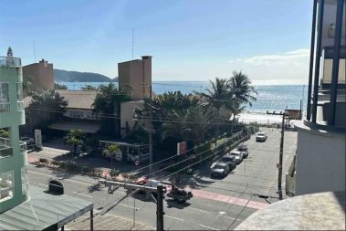 Apartamento na avenida de Bombas