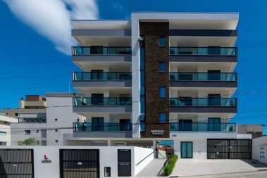 APARTAMENTO NOVO - ALTO PADRO - PRAIA DE BOMBAS