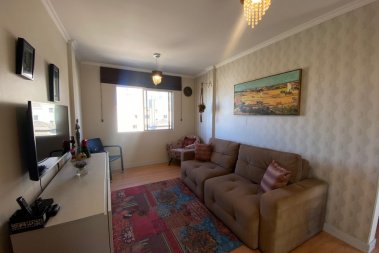 Apartamento na Avenida de Bombas  com vista do mar