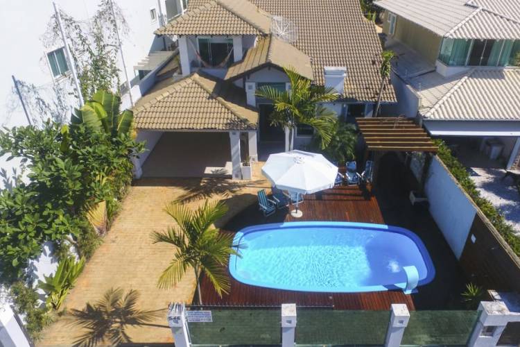 Linda casa com 4 suítes com piscina em Mariscal Linda casa com 4 suítes com piscina em Mariscal